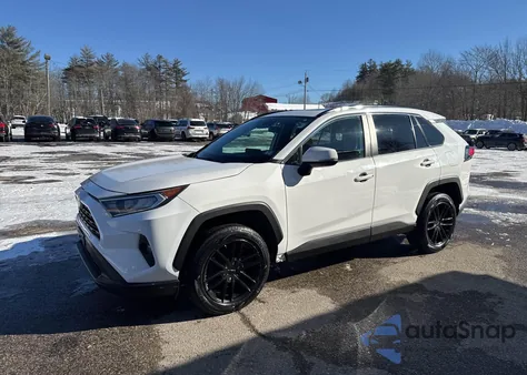 2019 Toyota Rav4 Xle from USA, damaged, VIN 2T3P1RFV9KW030535